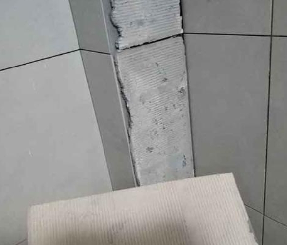 巴林左瓷砖空鼓维修公司分享下厨房瓷砖脱落的补救措施。